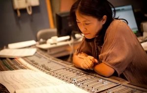 ۳۰ سال بعد ، یوکو Shimomura موسیقی جدید را برای Street Fighter امضا می کند